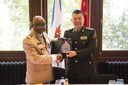 澳门队继往开来，世人瞩目场上力挽狂澜的简单介绍