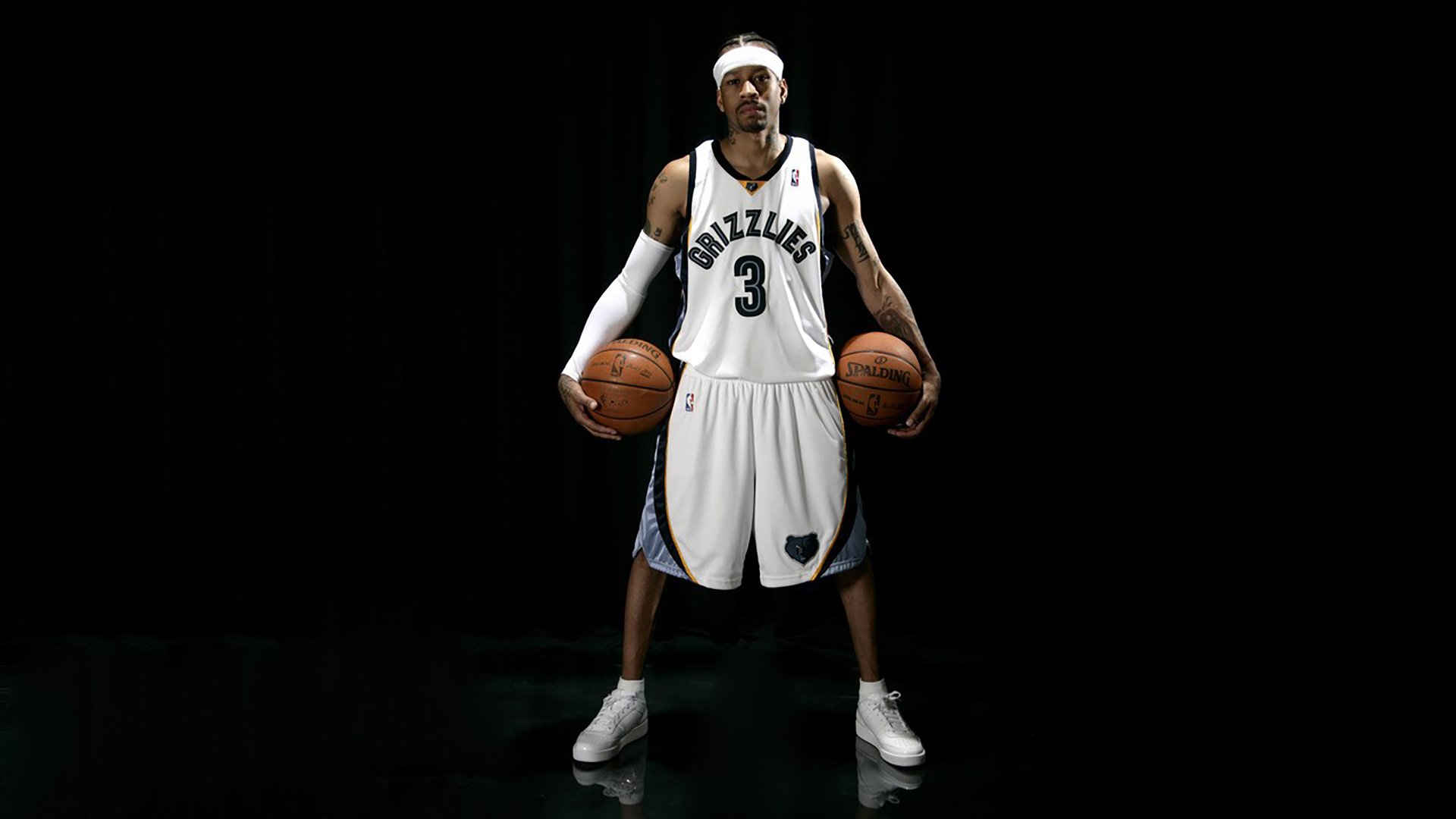 亚洲杯季后赛激情夜!马龙里突外投,休斯顿火箭爆冷巴黎圣日耳曼